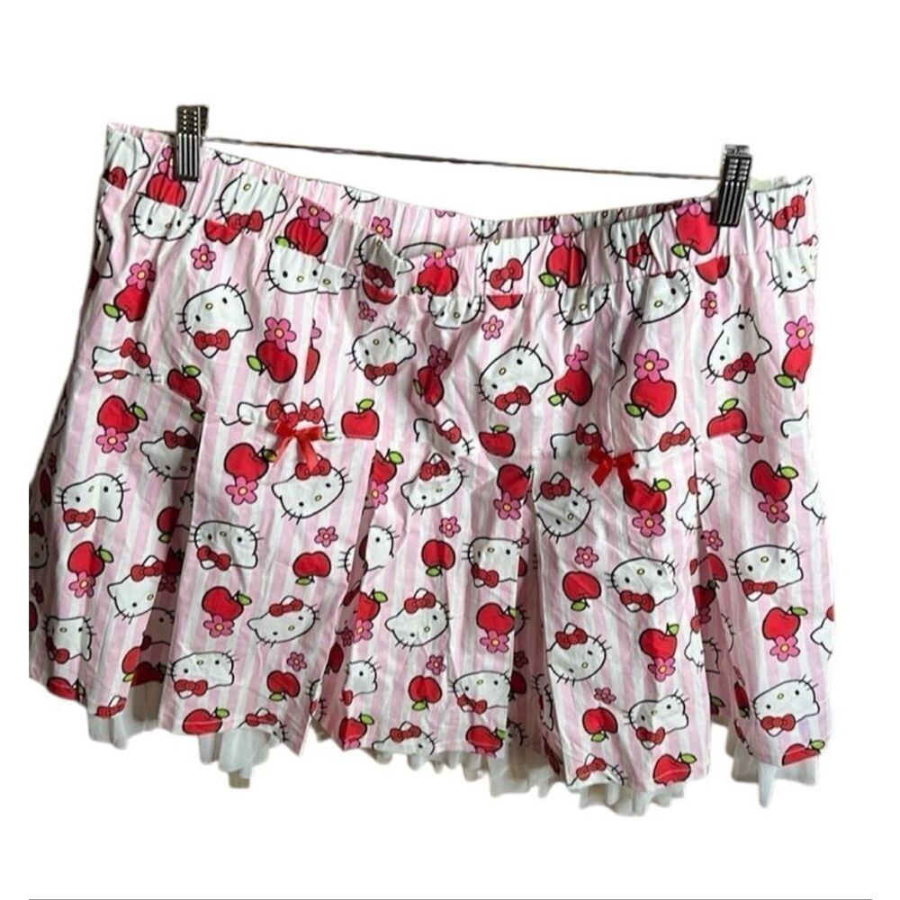Her Universe Hello Kitty Apple Stripe Pleated Skirt Plus Size